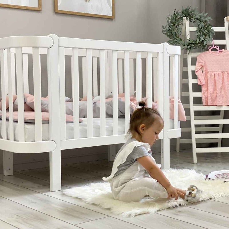 Lettino affiancabile al letto Zukko Gekko Kids. Evolutivo – Culla e lettino 2 in 1. Colore bianco.