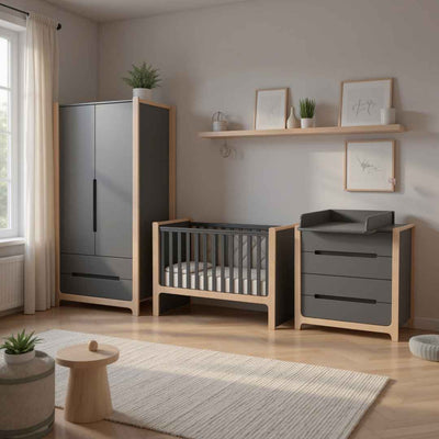 Lettino per bambini Markito Gekko Kids 120x60. Colore: grigio scuro - legno naturale