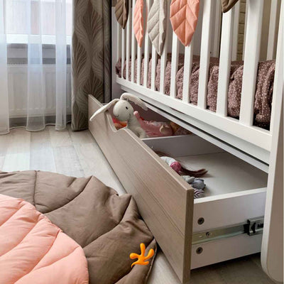 Meccanismo a dondolo Gekko. Adatto per lettini Belitto. Con cassetto portaoggetti. Colore: bianco