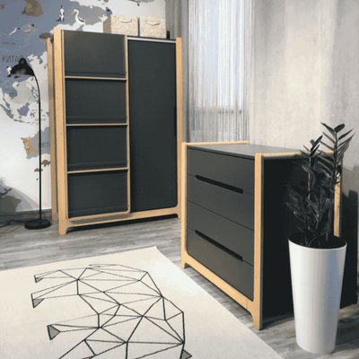 Cassettiera per bambini Markito Gekko Kids, 90x53x86 cm. Colore: grigio scuro - legno naturale