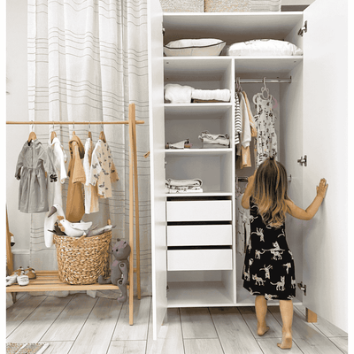 Armadio per bambini Zukko 960 Gekko Kids. Colore: bianco-legno naturale