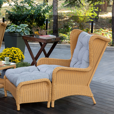 Grande poltrona in rattan sintetico LONDON. Colore: beige chiaro