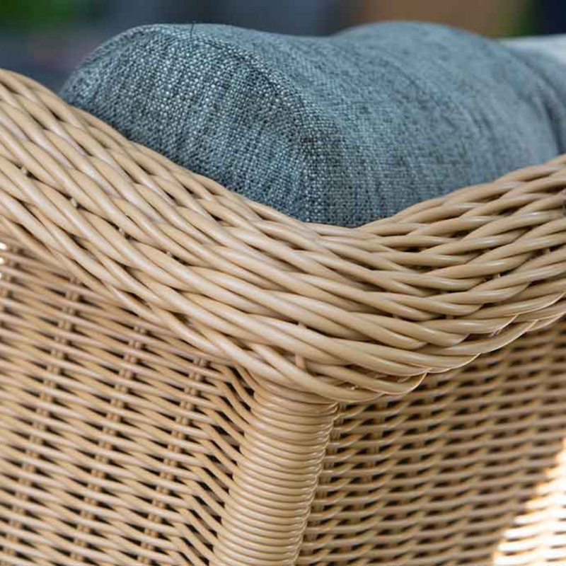 Grande poltrona in rattan sintetico LONDON.