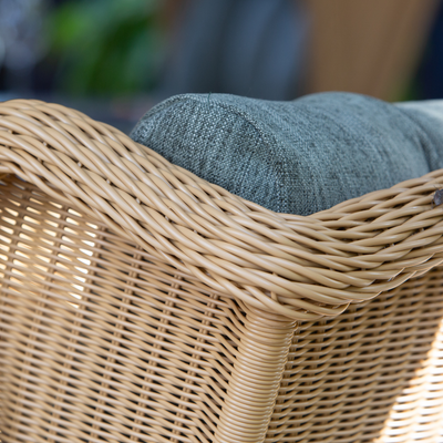 Grande poltrona in rattan sintetico LONDON. Colore: beige