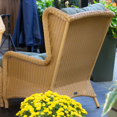 Grande poltrona in rattan sintetico LONDON. Colore: beige chiaro