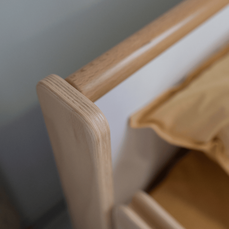Lettino per bambini Markito Gekko Kids 120x60. Colore: bianco- legno naturale