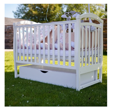 Lettino per neonati affiancabile al letto Rinbo Gekko 120x60. Può essere utilizzata con ruote oppure con meccanismo a dondolo per cullare delicatamente il bambino. Colore bianco.