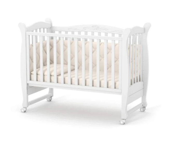 Lettino per neonati affiancabile al letto Lappi Gekko 120x60. Può essere utilizzata con ruote oppure con meccanismo a dondolo per cullare il bambino. Colore legno scuro