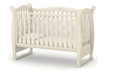 Lettino per neonati affiancabile al letto Lappi Gekko 120x60. Può essere utilizzata con ruote oppure con meccanismo a dondolo per cullare il bambino. Colore vanilia-latte