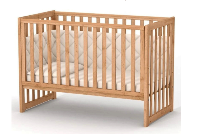 Lettino per neonati affiancabile al letto Sleeppo Gekko 120x60. Può essere utilizzata con ruote oppure con meccanismo a dondolo per cullare delicatamente il bambino. Legno