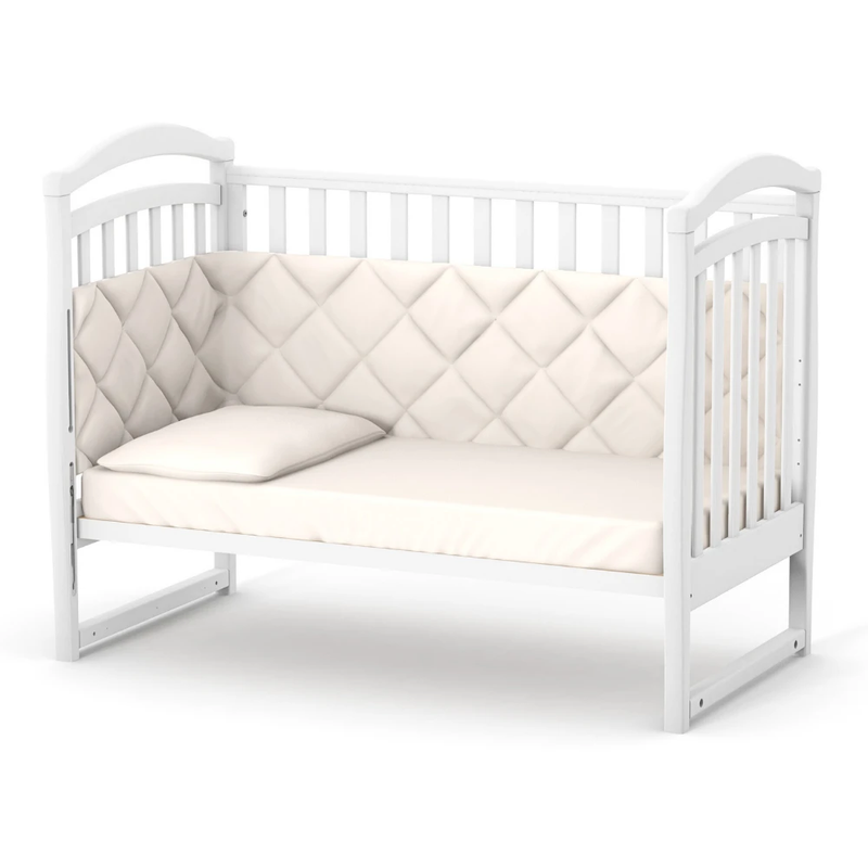 Lettino per neonati affiancabile al letto Rinbo Gekko 120x60. Può essere utilizzata con ruote oppure con meccanismo a dondolo per cullare delicatamente il bambino. Colore legno scuro