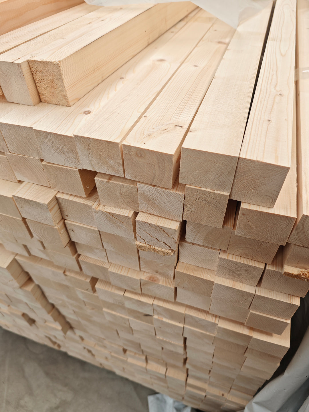 Travetti Abete Piallato 80x80x2000 Mm - Lotto 6 Pezzi Per Gazebo E Tettoie | Legno Naturale Con Nodi